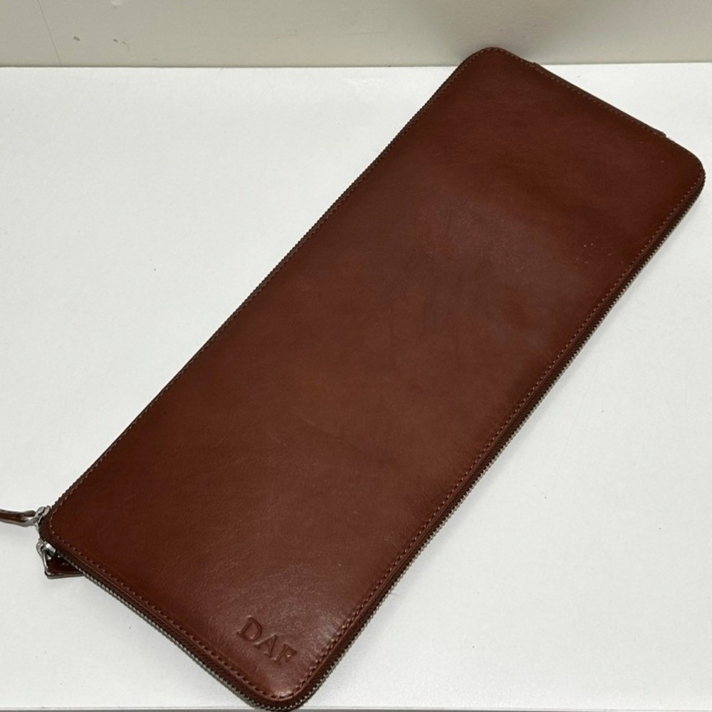 RedEnvelope Brown Leather Travel Tech Tie Organizer Zip Folio Case DAF Initials